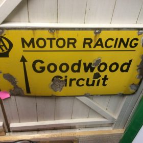Goodwood sign £850